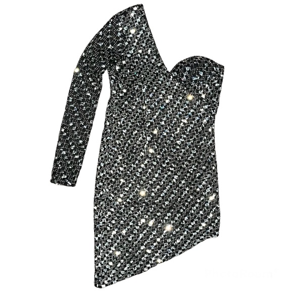 X by NBD for Revolve Samantha Dress in Silver - Picture 4 of 9